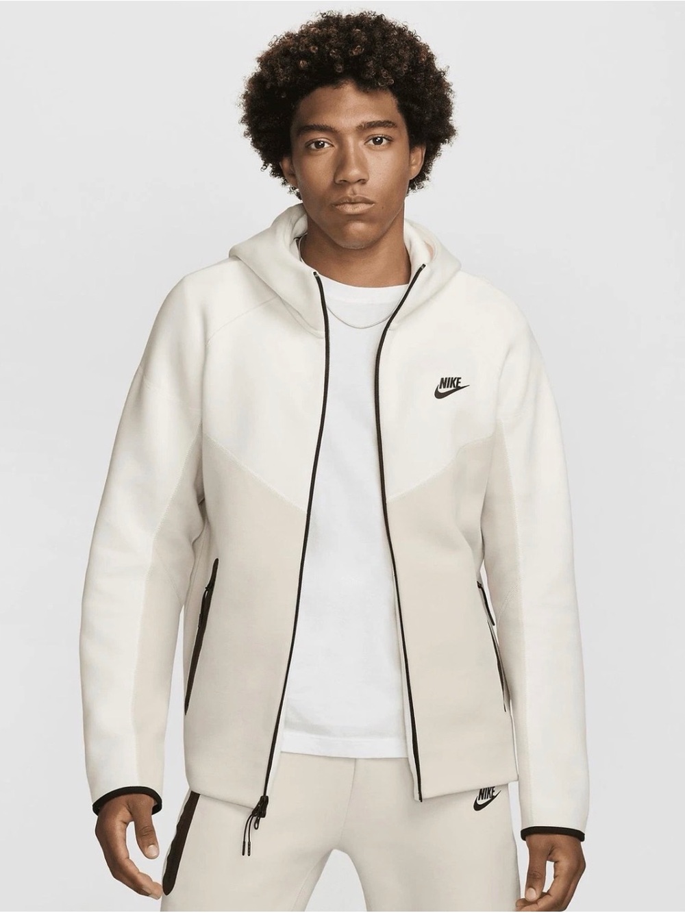 Nike Sportswear Tech Fleece Windrunner Men's Full-Zip Hoodie in an off-white